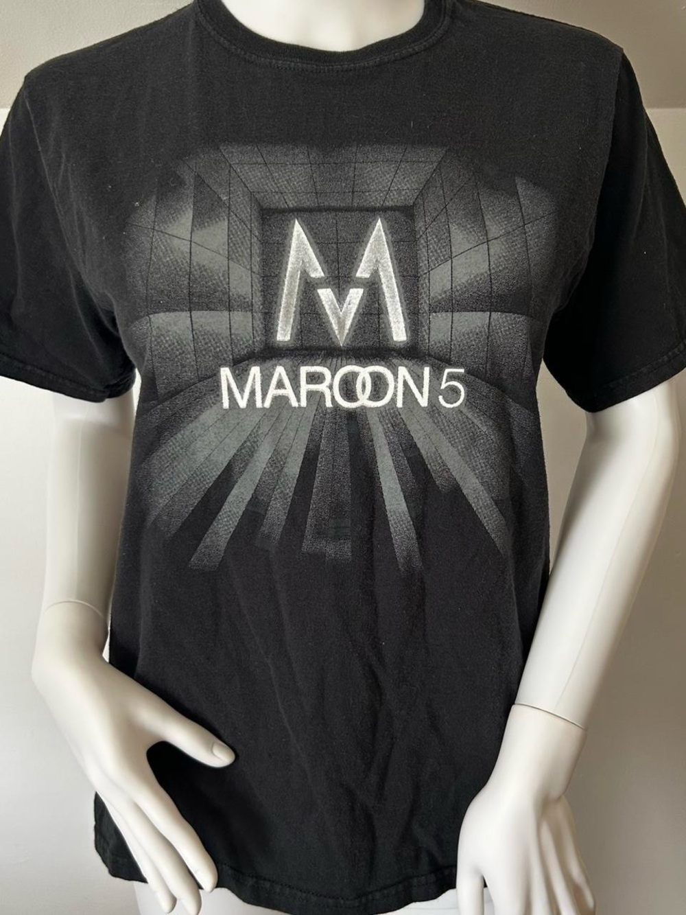 Hanes Black Maroon 5 Graphic Tee